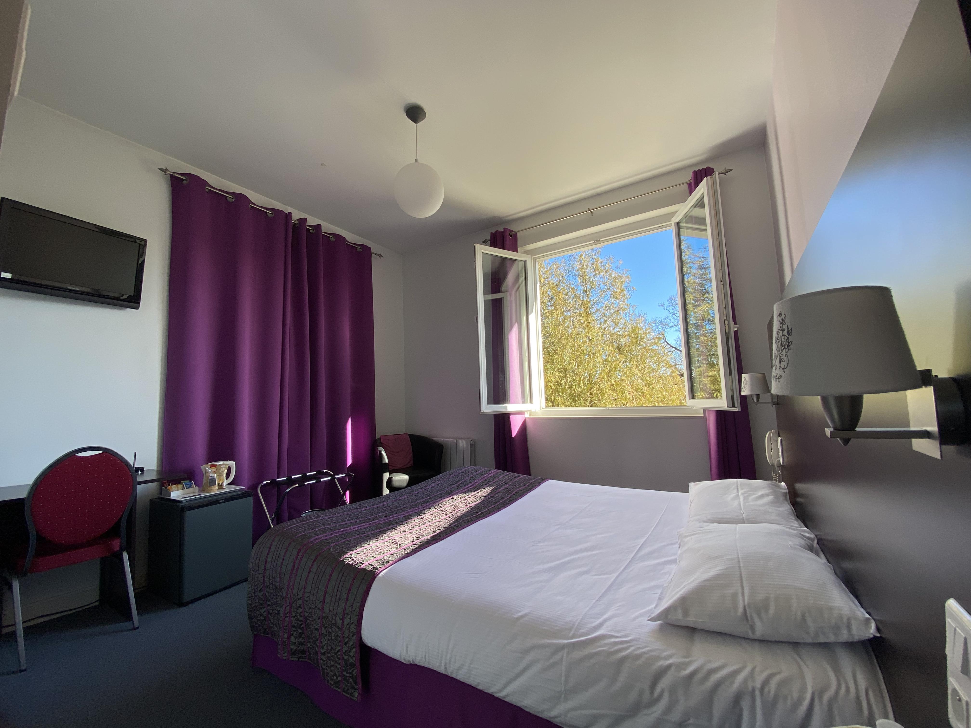 Logis Hotel Aux Berges De L'Aveyron Onet-le-Château 外观 照片